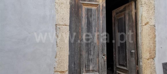 818m² Building in Portimao, Portugal No. 133610 9