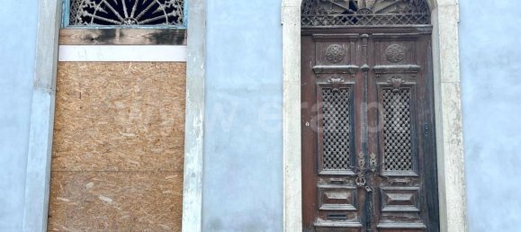 818m² Building in Portimao, Portugal No. 133610 4