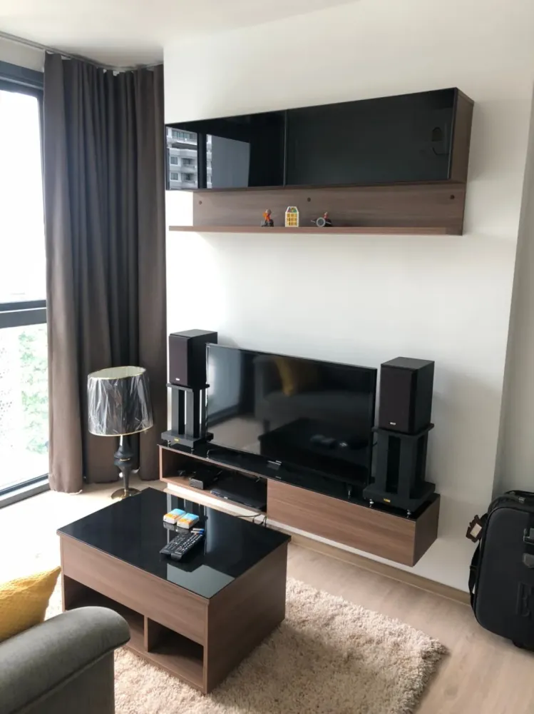 Кондоминиум  с 2 спальнями в Ваттхана, Таиланд № 67042