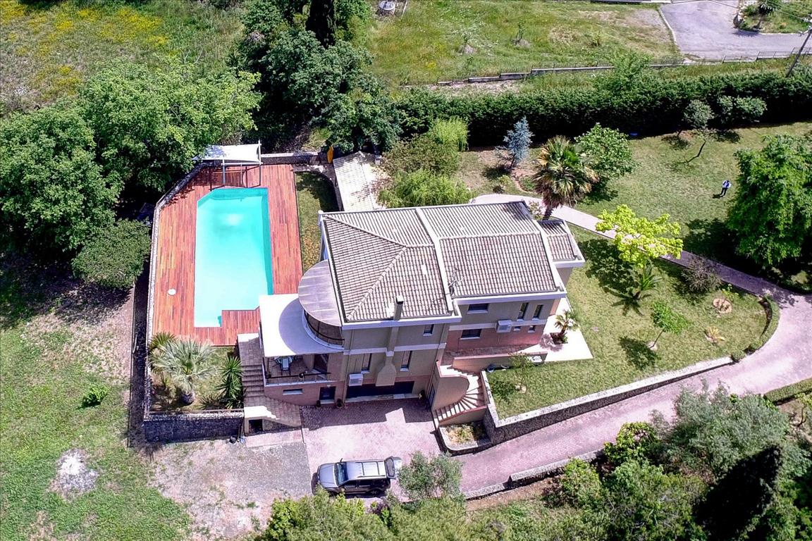 3 dormitorios villa en venta en Corfu, Central Corfu and Diapontian Islands, Corfu, Ionian Islands, Peloponnese, Western Greece and the Ionian, Greece № 5435
