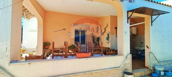 Villa de 3 habitaciónes en Brindisi, Italy No. 282461 3