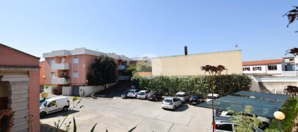 Квартира с 3 комнатами в Кальяри, Италия № 171653 11