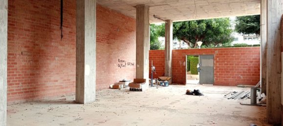 Gewerbliche Immobilie in Alicante, Spain 143m², Nr. 185800 2