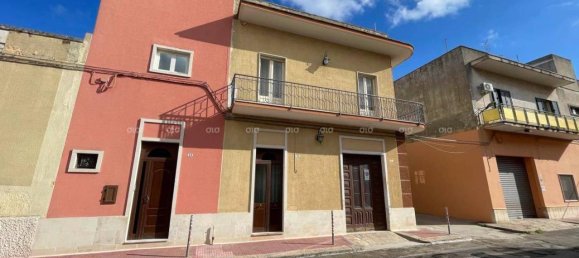 10 rooms Apartment in Galatina, Italy No. 28826 4