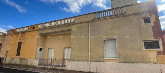 10 rooms Apartment in Galatina, Italy No. 28826 3