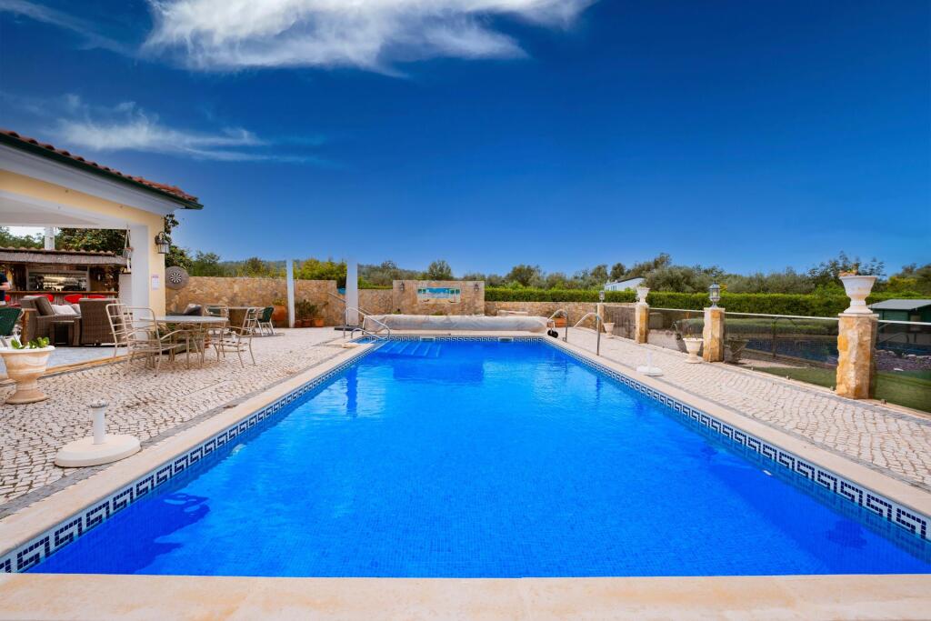 3 bedrooms Villa in Paderne, Portugal No. 267707
