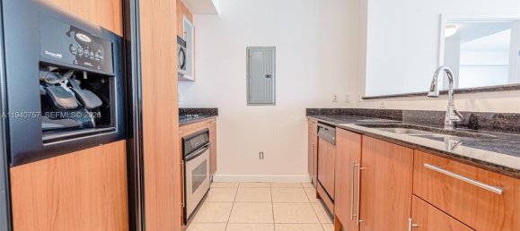 2 dormitorios propiedad comercial en venta en Miami, Miami-Dade, Florida, USA № 614500 15
