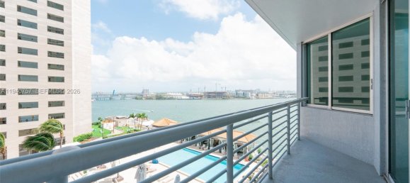 2 dormitorios propiedad comercial en venta en Miami, Miami-Dade, Florida, USA № 614500 12