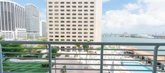 2 dormitorios propiedad comercial en venta en Miami, Miami-Dade, Florida, USA № 614500 13