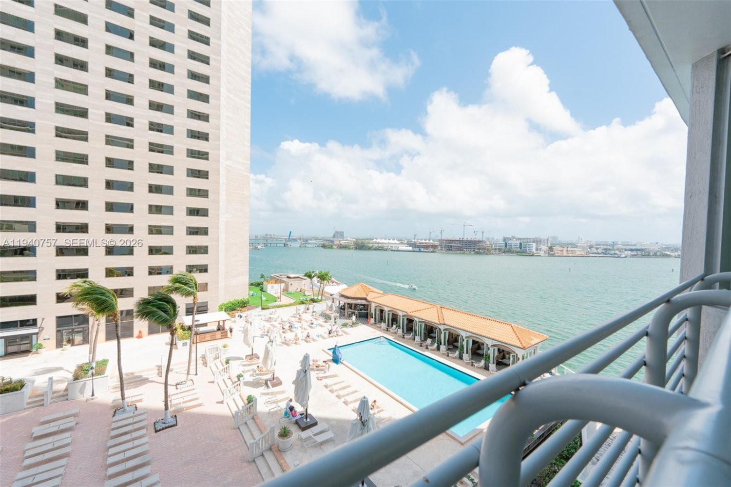 2 dormitorios propiedad comercial en venta en Miami, Miami-Dade, Florida, USA № 614500