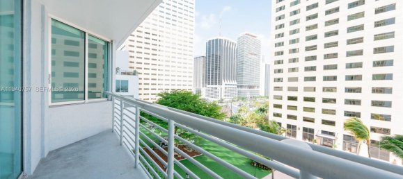 2 dormitorios propiedad comercial en venta en Miami, Miami-Dade, Florida, USA № 614500 11