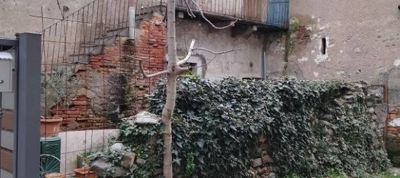 2 bedrooms House in Giussano, Italy No. 120779 4