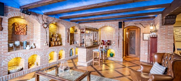 6 bedrooms Villa in Marbella, Spain No. 111393 33