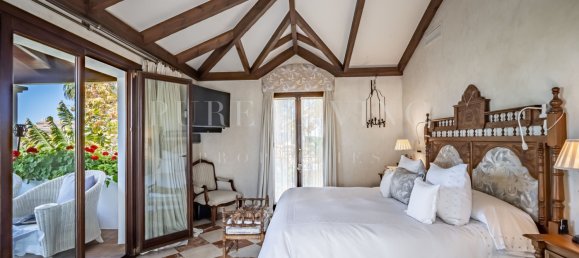 6 bedrooms Villa in Marbella, Spain No. 111393 32