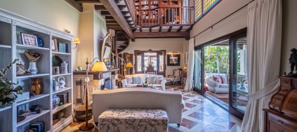 6 bedrooms Villa in Marbella, Spain No. 111393 5