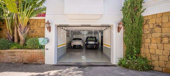 6 bedrooms Villa in Marbella, Spain No. 111393 38