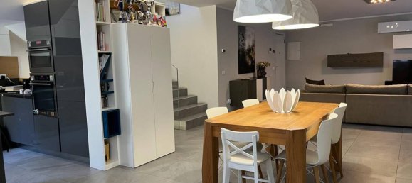 2 bedrooms Apartment in Limbiate, Italy No. 311291 5