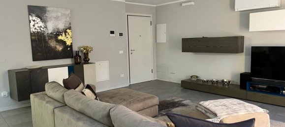 2 bedrooms Apartment in Limbiate, Italy No. 311291 2