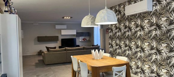 2 bedrooms Apartment in Limbiate, Italy No. 311291 4