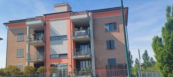 2 bedrooms Apartment in Parma, Italy No. 280807 37