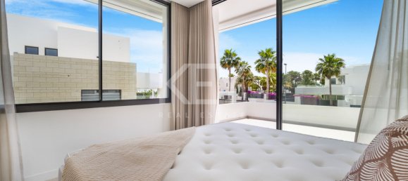 6 bedrooms Villa in Marbella, Spain No. 109023 17