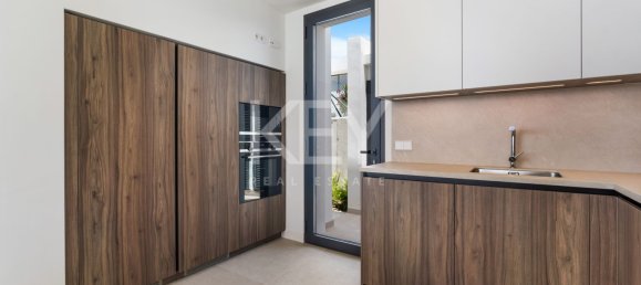 6 bedrooms Villa in Marbella, Spain No. 109023 8