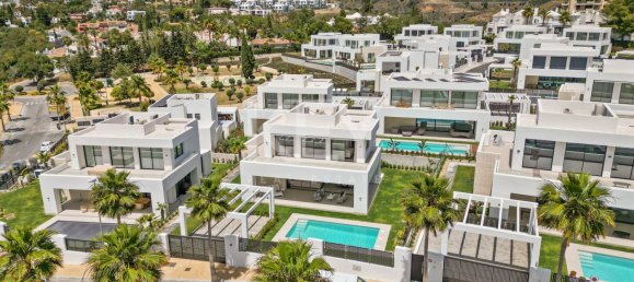 6 bedrooms Villa in Marbella, Spain No. 109023 56