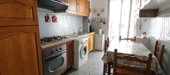 3 bedrooms Apartment in Florence, Italy No. 378059 9