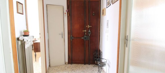3 bedrooms Apartment in Florence, Italy No. 378059 5