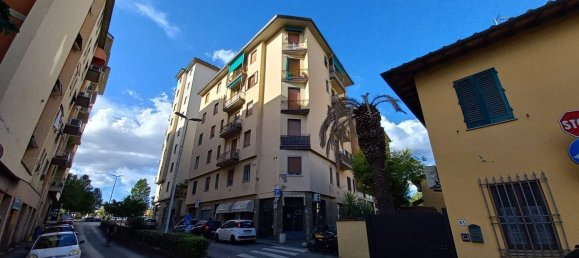 3 bedrooms Apartment in Florence, Italy No. 378059 6