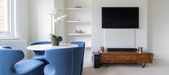 3 bedrooms Apartment in London, United Kingdom No. 7080 9