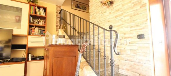 3 bedrooms Villa in Verona, Italy No. 322716 9