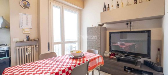 2 Schlafzimmer Wohnung in Novara, Italy, Nr. 284181 8