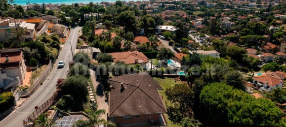 6 Schlafzimmer Villa in Bordighera, Italy, Nr. 215577 32