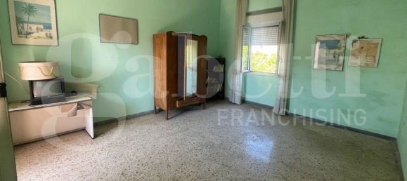9 rooms House in Calvi Risorta, Italy No. 282678 3