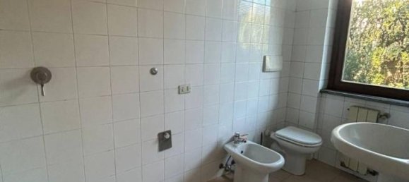 4 rooms Villa in Cislago, Italy No. 35350 21