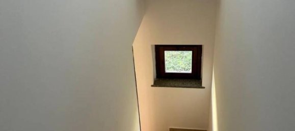 4 rooms Villa in Cislago, Italy No. 35350 10