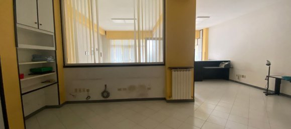 81m² Office in Bastia Umbra, Italy No. 77464 7