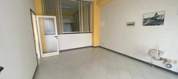 81m² Office in Bastia Umbra, Italy No. 77464 12