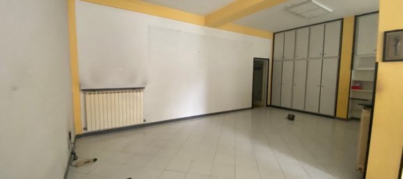 81m² Office in Bastia Umbra, Italy No. 77464 10