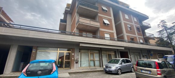 81m² Office in Bastia Umbra, Italy No. 77464 16