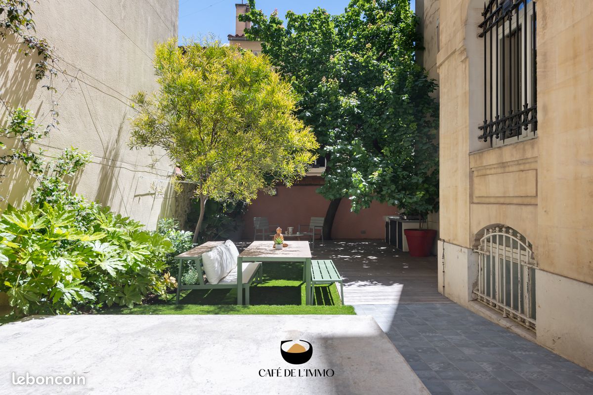 Дом с 4 спальнями в Марсель, Франция № 342137