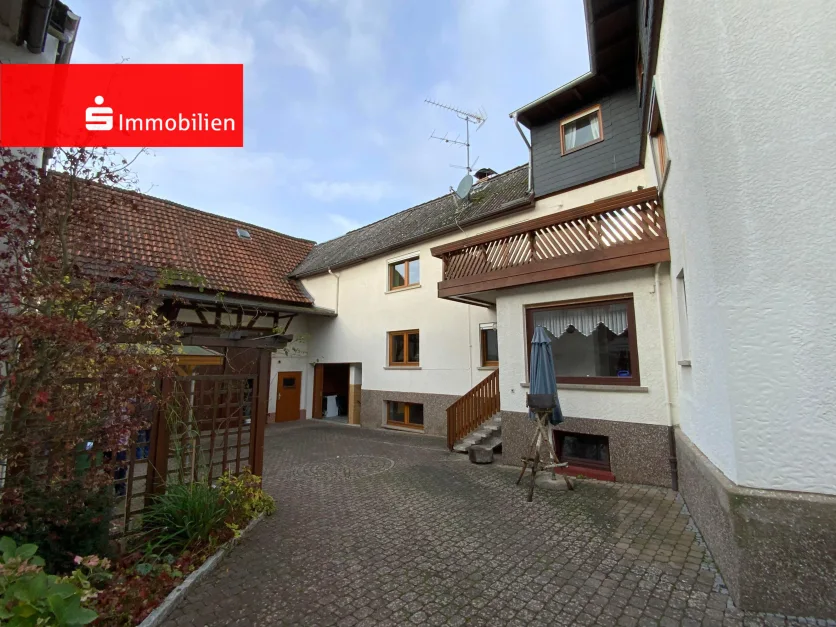 6 rooms House in Lahn-Dill, Germany No. 178134