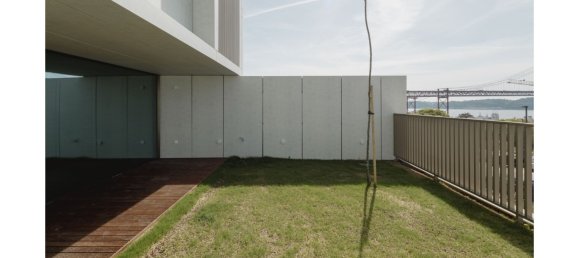 5 bedrooms Villa in Lisbon, Portugal No. 250578 9