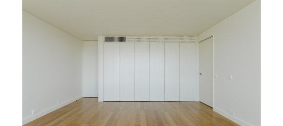 5 bedrooms Villa in Lisbon, Portugal No. 250578 32