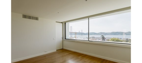 5 bedrooms Villa in Lisbon, Portugal No. 250578 29