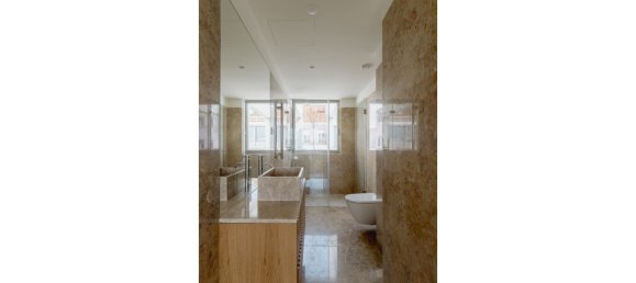 5 bedrooms Villa in Lisbon, Portugal No. 250578 33