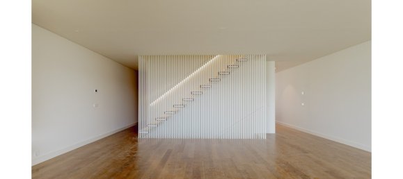 5 bedrooms Villa in Lisbon, Portugal No. 250578 11