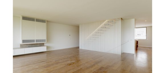 5 bedrooms Villa in Lisbon, Portugal No. 250578 18