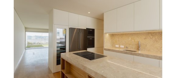 5 bedrooms Villa in Lisbon, Portugal No. 250578 17